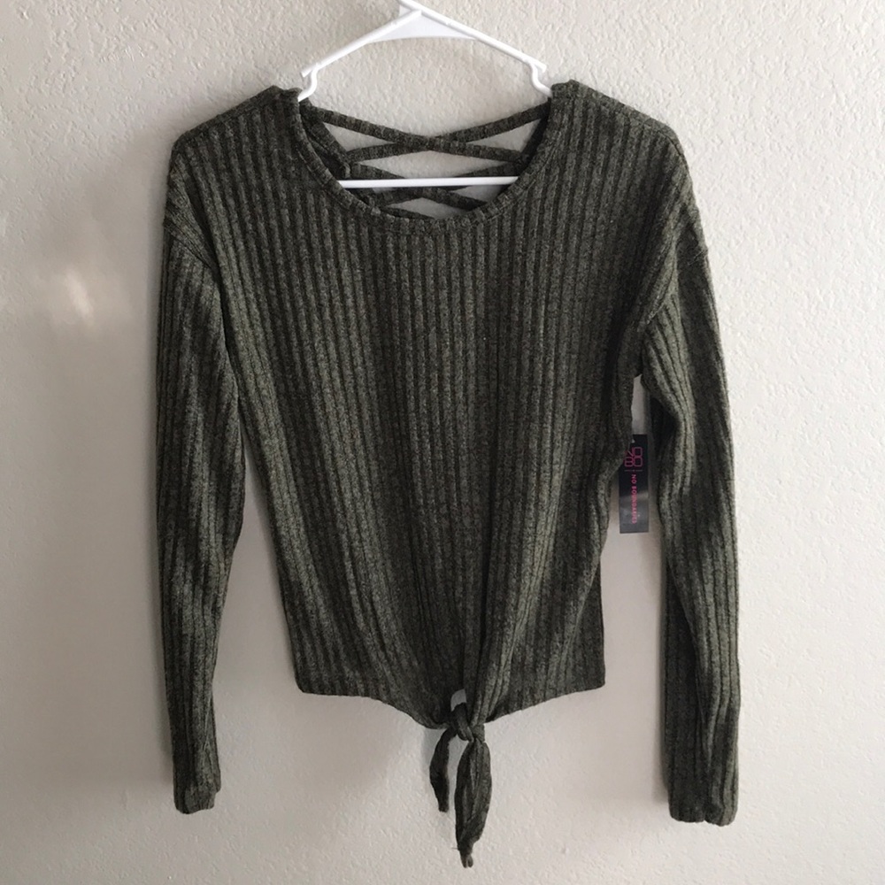 No Boundaries Tie Front Top